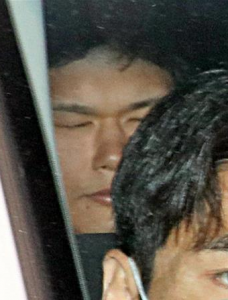 アイドル女性刺傷　逮捕の男「事件当日に新幹線で上京」　計画的犯行か（産経新聞） Yahoo ニュース